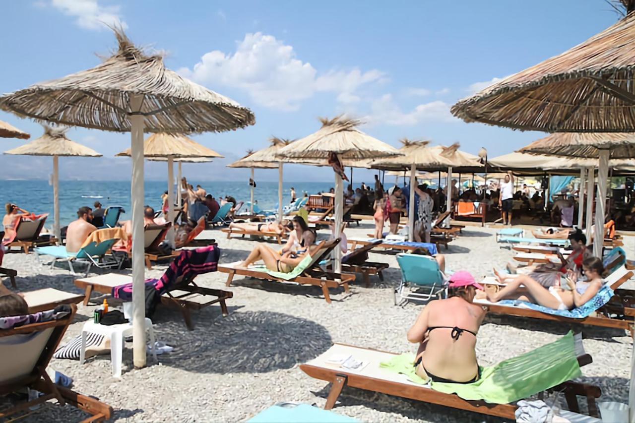 Bright Apartment In Nea Palatia • Oropos Εξωτερικό φωτογραφία